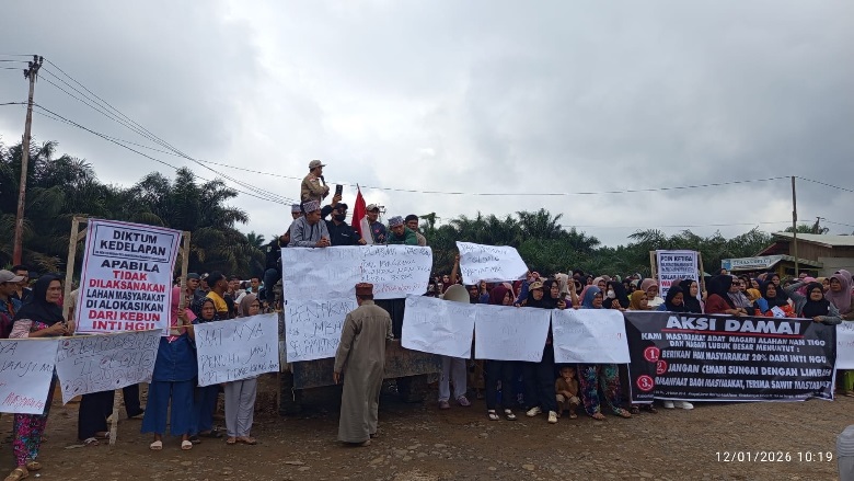 Janji Plasma Tak Kunjung Terwujud, Ratusan Warga Demo PT Tidar Kerinci Agung