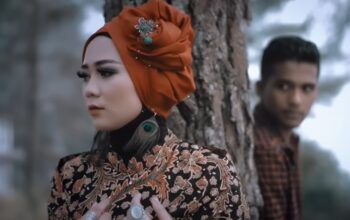 Lirik Lagu Minang 'Panek di Awak Kayo di Urang'