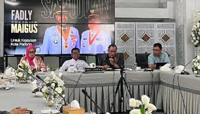 822 Rumah Rusak Akibat Banjir di Padang