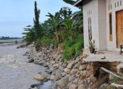 Rumah dan Jalan di Balai Gadang Terancam Amblas ke Sungai Lubuk Minturun