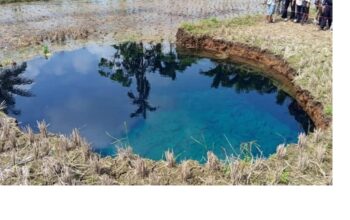Wagub Sumbar Tegaskan Sinkhole Merupakan Fenomena Alam, Tak Ada Kaitan dengan Mistis