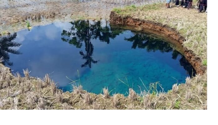 Wagub Sumbar Tegaskan Sinkhole Merupakan Fenomena Alam, Tak Ada Kaitan dengan Mistis