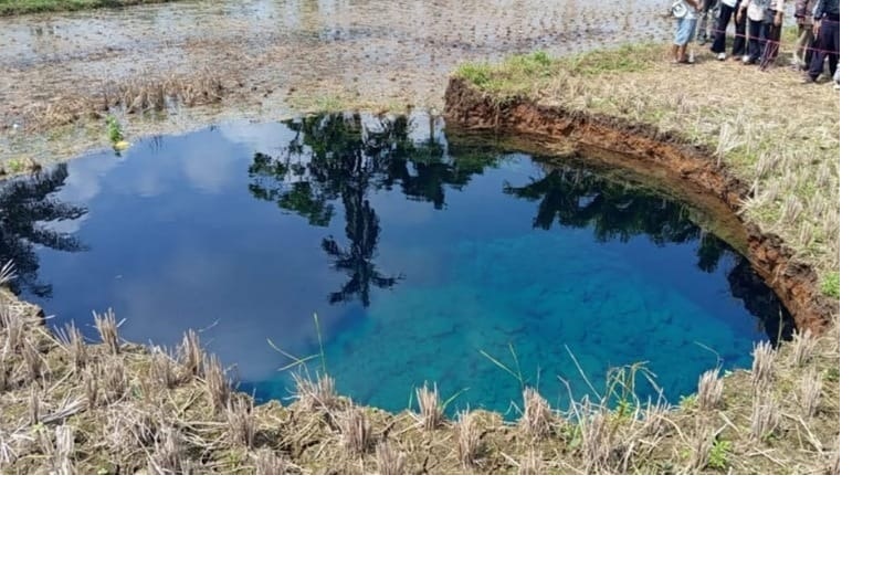 Wagub Sumbar Tegaskan Sinkhole Merupakan Fenomena Alam, Tak Ada Kaitan dengan Mistis