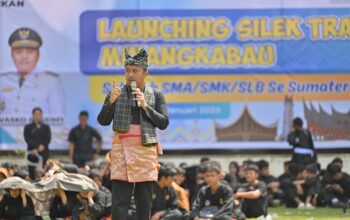 Pemprov Sumbar Wajibkan Silek Tradisi Minang Sebagai Ekskul Wajib SMA, SMK dan SLB